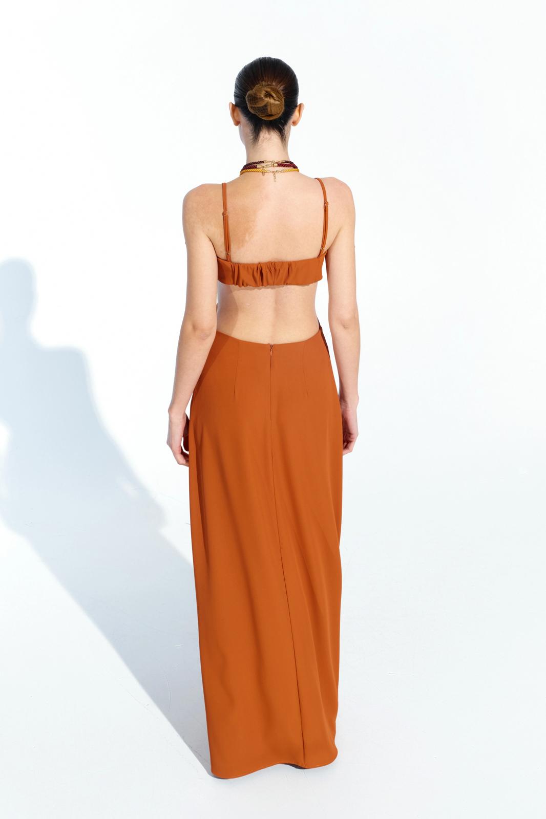 Abito Lungo  cut out Lumina